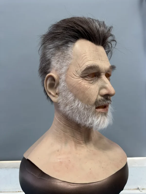 Handsome old grandpa - Image 3
