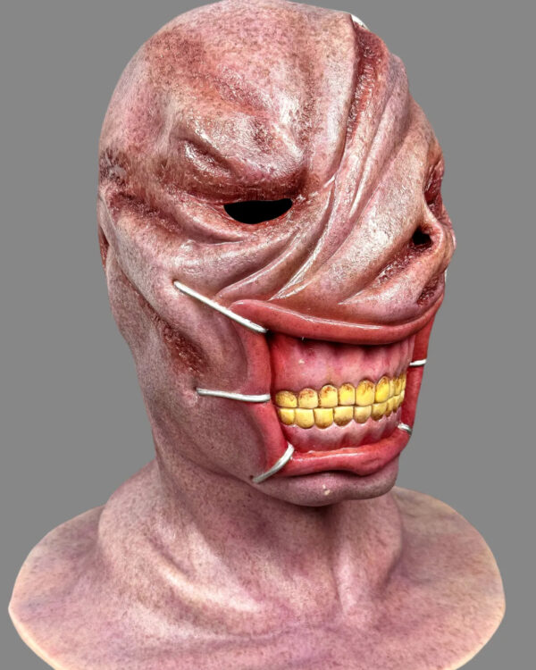 TERRIFYING ALIEN SILICONE MASK, PERFECT FOR COSPLAY, HALLOWEEN, HORROR PARTIES & MOVIE ROLES - Image 2